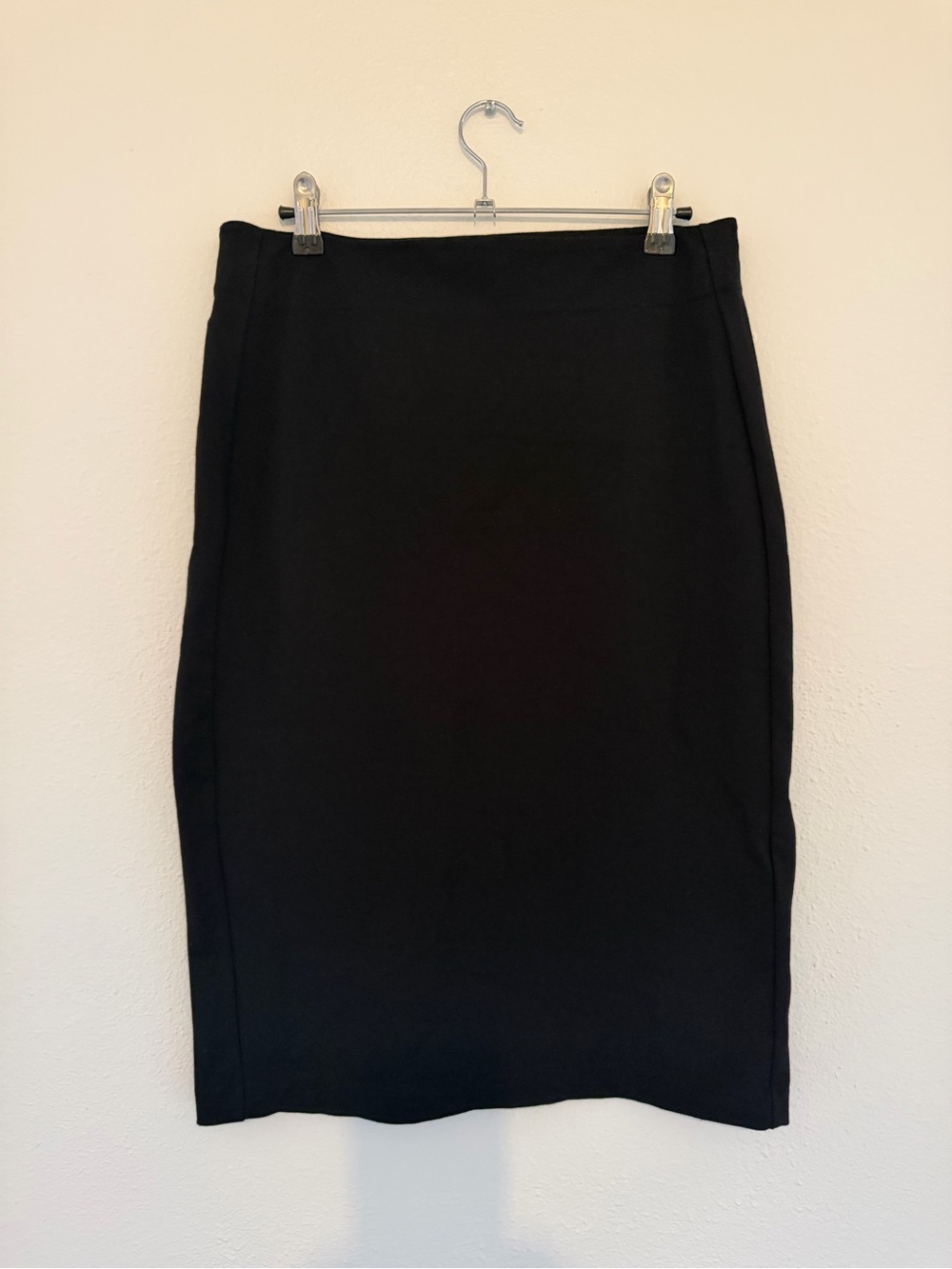 Classic Black Pencil STRETCH Skirt by T Tahari